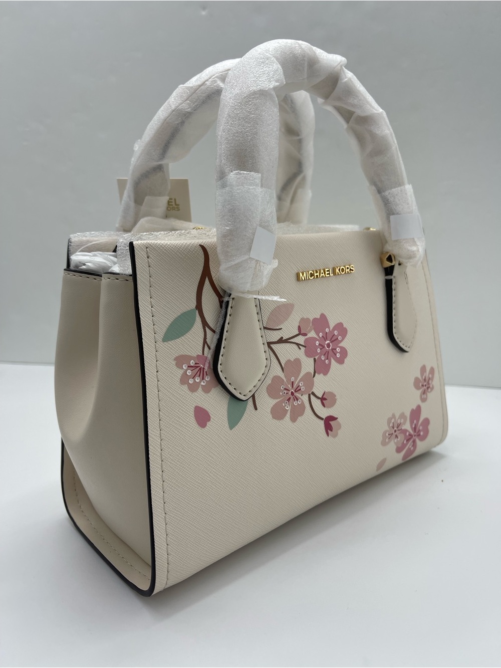 MICHAEL KORS Marilyn Sma Embellished Satchel Crossbody Messenger
Lt Cream
NWT - Picture 2 of 16